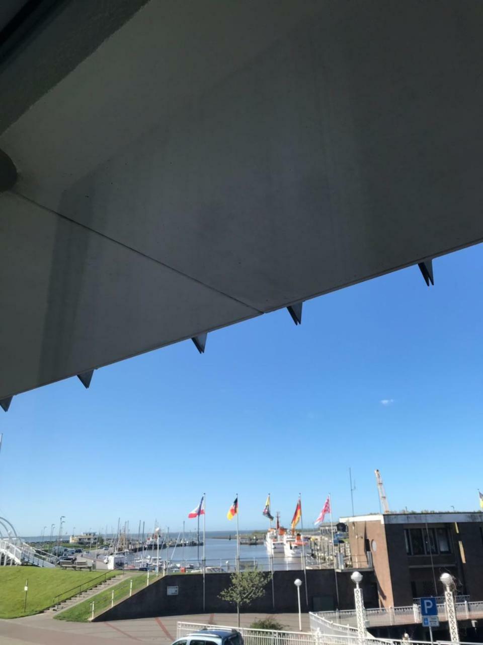 Nordseehotel Benser Hof Garni Am Hafen Бензерзиль Экстерьер фото