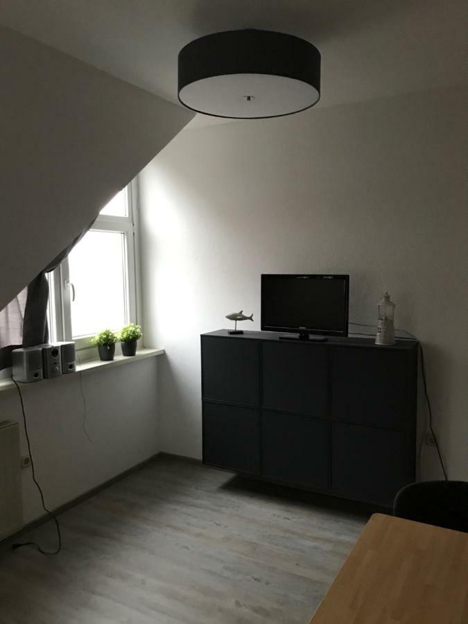 Nordseehotel Benser Hof Garni Am Hafen Бензерзиль Экстерьер фото